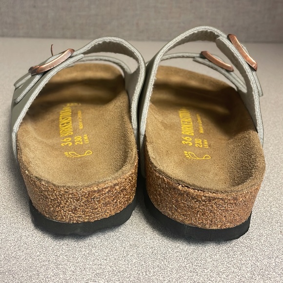 Women’s Birkenstock Arizona sandals - Picture 5 of 7
